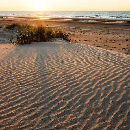 Cozy Near The Sea * ミデルケルケ